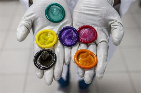 Fafanje brez kondoma za doplačilo Spremstvo Freetown